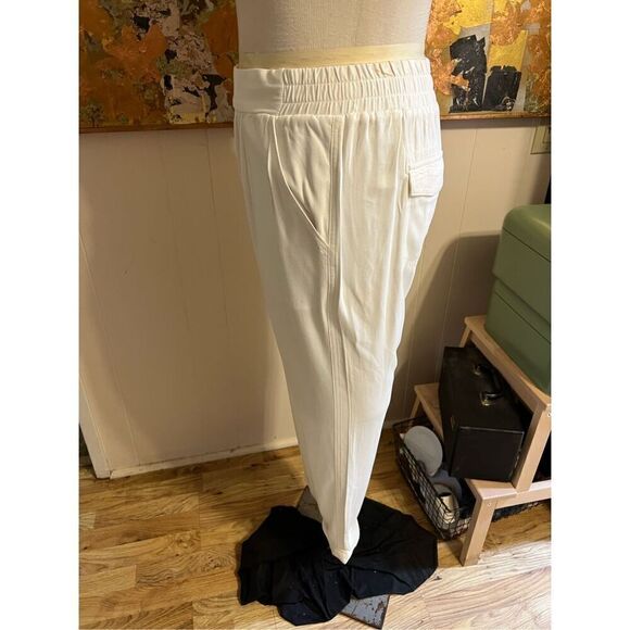 Splendid White Viscose Tapered Cuffed Leg Elastic Back Pants w/Pockets L - Picture 4 of 8